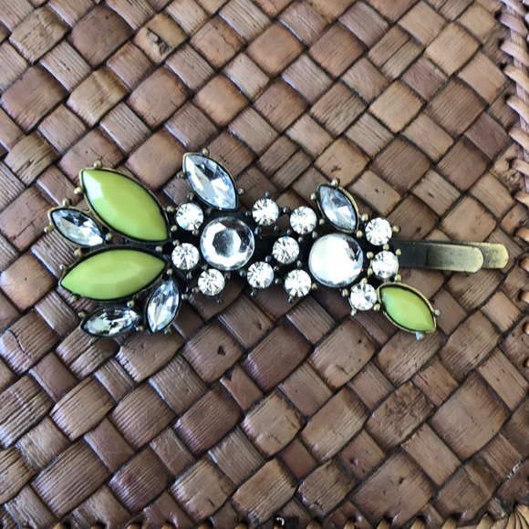 Accessories - Costume Barrette for hair